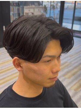 アフューズバイストゥー(Vfuse by StueW) センターパート×ニュアンスパーマ