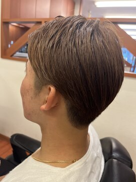 フィン(fin) 刈り上げスタイル