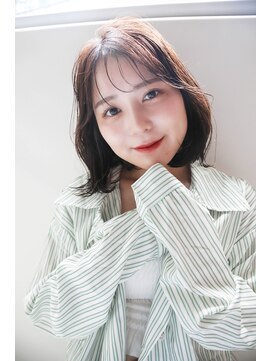 ビハインドザカーテン(BEHIND THE CURTAIN) 柔らかニュアンスミニボブ