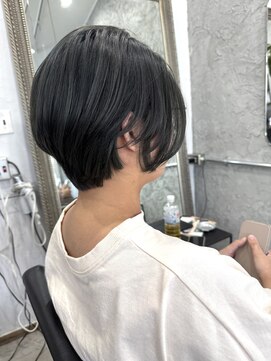 エン(en) ショートボブ×マットグレージュ