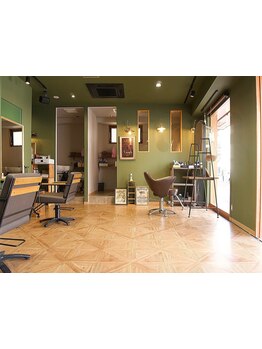 年代性別問わず、リラックスしながらSalonTimeをお楽しみいただけるアットホームなサロン♪