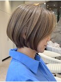 表参道白髪ぼかしウルフショートカットベージュアッシュ30代40代