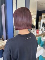 コワファースト 大分(COIFF1RST)&nbsp;パープルピンクカラーの切りっぱなしボブ