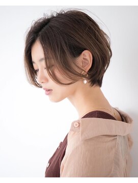 【鶴見】ショートボブ　ベージュカラー/グレージュ