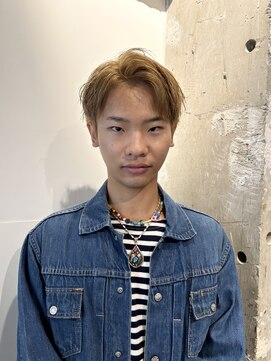 ゼストカロン(ZEST Kalon) ブリーチ2回で透明感のあるベージュカラー完成～！