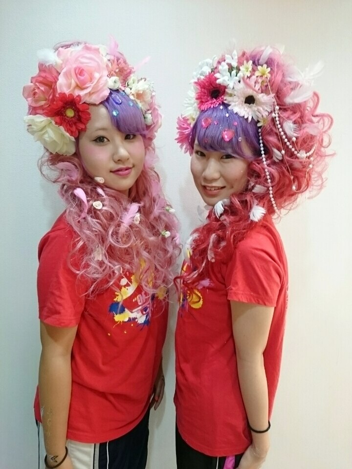 体育祭紅組ヘアセット：L002890785｜ラチャウ(La.Ciau)のヘアスタイル