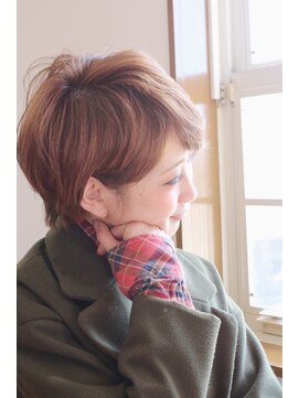 いまる美容室 耳かけショート