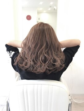 ミュゼ ヘアアンドメイク(Muse'e hair&make) ピンクベージュ