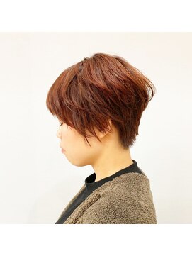 エイムヘアメイク 舟入店 暖色カラー×マッシュショート