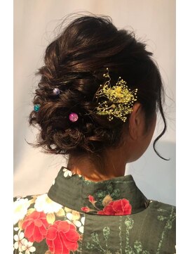 ネオリーブ シュシュ 神保町店(Neolive susu) 浴衣、卒業式ヘアセット