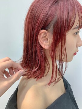 テトヘアー(teto hair) ピンクベージュ、レッドブラウン、外ハネボブ、ワイドバング