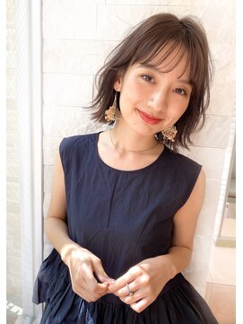 リアン(lien) 【lien.ai】切りっぱなしボブ オリーブカラー ハイライト