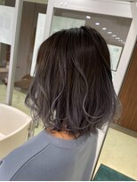 ケンジ 洋光台(KENJE)&nbsp;外ハネコントラストバレイヤージュ