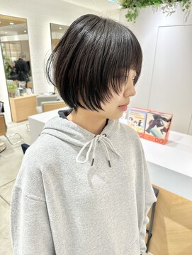 ステア ケース(stair case) 大人ナチュラル透明感カラー髪質改善丸みショートボブ