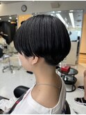 前髪長めハンサムショート