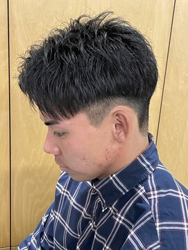 ニアウ 伊勢崎連取店(Niau) アップバングツイストスパイラルパーマシャドウパーマ