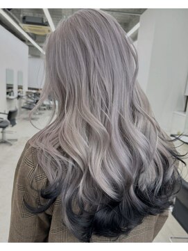 リノート バイ エゴル 太田川(Linoet by ENGOL) ホワイトシルバー/グレーカラー/ハイトーンカラー