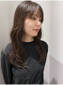 ツヤと軽さが映える美髪ロングレイヤー