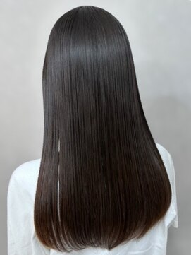 トラ バイ プティパ(Tora by petit pas) ナチュラルツヤストレート