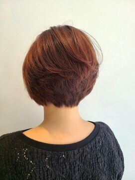 フォークロア 本店(Folk Lore) ピンクショートボブ