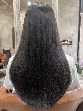 ハコ(H.A.Co) 暗髪の縮毛矯正です。