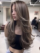 ディモアンド 表参道(Dimo&)&nbsp;レイヤーカット/ホワイトグレージュ/レイヤーカット/ハイライト