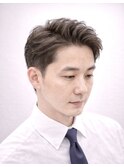 圧倒的シゴデキ感！アップバングニュアンスパーマ