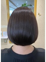 ヘアー リーフ(Hair Leaf) 艶髪レイヤーボブ