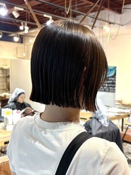 プロスタンセラ 切りっぱなしボブ