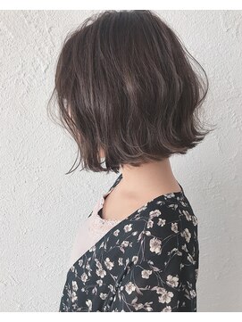 リイチ(LIICHI) ボブヘアスタイル