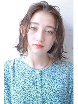 ルタ(LuTa by siesta＆LiCO)&nbsp;グレージュ ひし形シルエット 切りっぱなしボブ エアリー