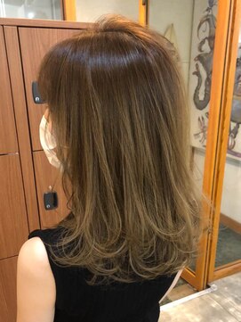 ボンドバイテトテ 三宮元町(BONDbytetote) 【スタイリストKOZOのサロンスタイル】