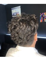 サローネデ アグスティナ バイ サンバンチ(salones de agustina by sanbanchi)&nbsp;【agustinaTAKAKO/明石大久保】ツーブロックショート/ルーズヘア