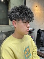 イーラ(era)&nbsp;フェード×メッシュ×ツイストパーマ