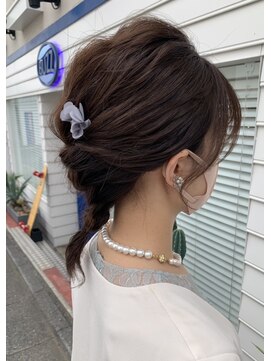 バズ(BUZZ) 結婚式お呼ばれアレンジ(BUZZさの)