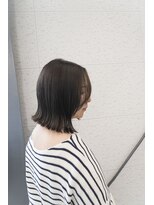 ビーヒアナウ N゜03 金沢駅西店(BE HERE NOW) 大人可愛い20代30代40代グレージュ小顔レイヤーボブミディアム