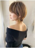 メルティカラー大人美人ショート白髪ぼかしハイライト天神大名