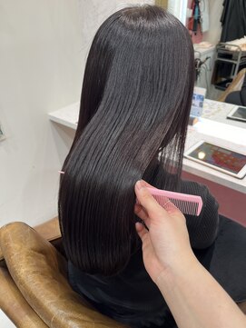 ザトエル 栄(THE TOEL) 髪質改善メテオカラーラベンダーグレージュアッシュロングヘア