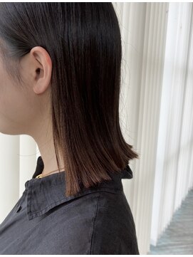 エターナル(ETERNAL) ぱつっと切りっぱなしボブ