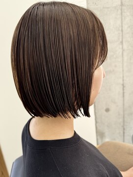 タイト(tyto) ぱつっとミニボブ【tyto hair&eyelash】