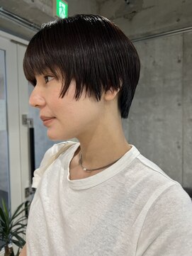ナヌーク ダイカンヤマ(nanuk daikanyama) ショートカットストレートハンサムショート丸みショートボブ