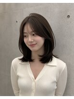 アルテ(ARTE)&nbsp;顔周りレイヤー×透明感ダークグレージュのくびれミディアム艶髪