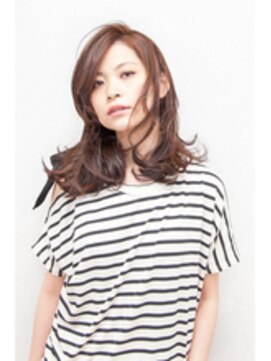 ルーシー ヘアデザインワークス(Lucy Hair Design Works) エフォートレス×ランダムカール・無造作カール・ロングヘア