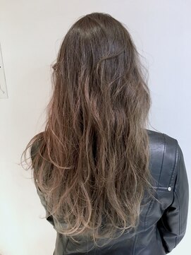 カルフール オハナ せんげん台西口店(Carrefour OHANA) 外国人風グラデーションカラー