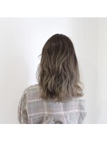 デコヘアーフラッペ(DECO HAIR frappe) ベージュ系カラーのグラデーションカラー