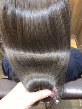 カットアンドスタイル クラウン(Cut&Style CLOWN) 【髪質改善ミネコラ】で髪質改善［横浜／横浜駅］