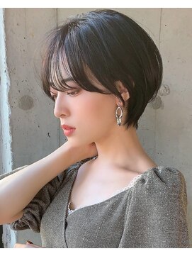 ザシー オモテサンドウ(The C) 30代40代50代◎大人ナチュラルレイヤーショートボブ　表参道