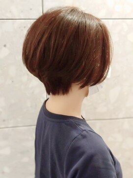 ヴィラ 雲雀丘花屋敷店(Villa) 20代30代40代大人可愛い小顔美肌ストレート丸みショートカット