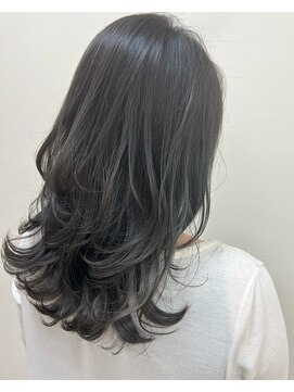 アールモンドヘア新世界 【北見】#レイヤーカット#グレージュ#ウルフレイヤー