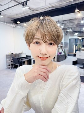 ファンナギンザ(FaNNa ginza) マッシュショート/前髪/シースルーバング/シフォンベージュ/小顔